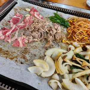 더 차돌 사진