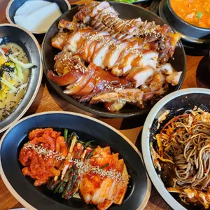 더맛있는족발보쌈 사진