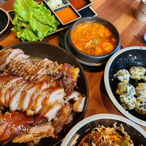더맛있는족발보쌈 사진