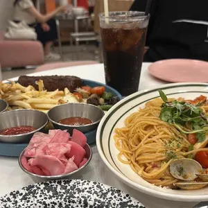 틴틴 사진