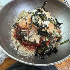 메밀막국수와 왕갈비 사진
