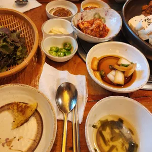 생생이두부보쌈 사진