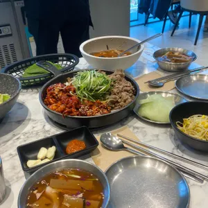신복관 사진