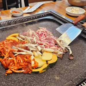 내사랑돌판오리구이 사진