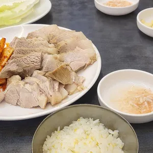 훼미리손칼국수 사진