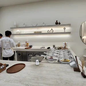 aina 리뷰 사진
