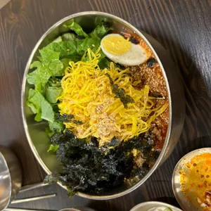 평이담백 뼈칼국수 사진