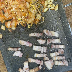용두똥돼지 사진