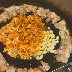 무쇠김치삼겹 사진