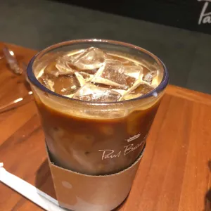 폴 바셋 사진
