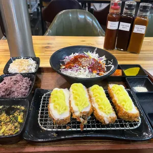 클래식돈까스 대표 사진