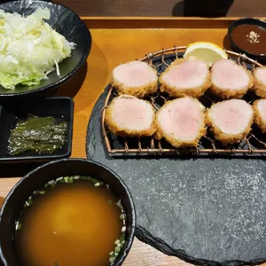 범돈 사진