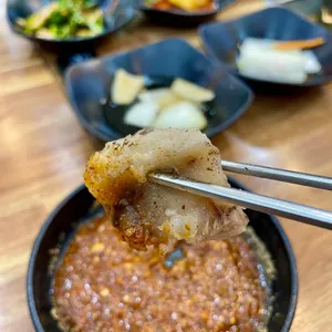 향촌흑염소 사진