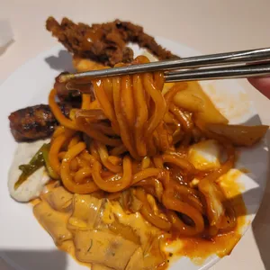애슐리퀸즈 사진