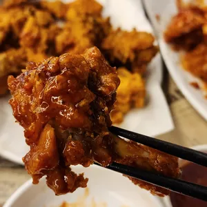 거인통닭 사진