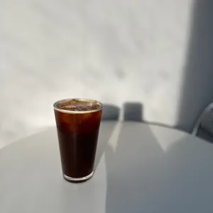 앳더브릭 사진