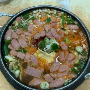 보글보글솥뚜껑부대찌개 사진