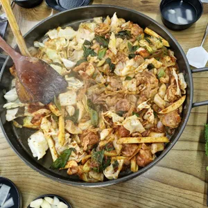 춘천본닭갈비 사진