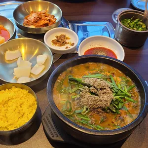 산아래염소이야기 사진