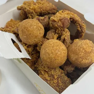 BHC치킨 사진