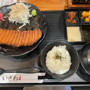 이자와 사진