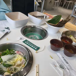 봄담아 리뷰 사진