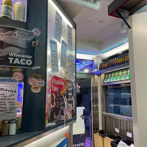 왓에버타코 리뷰 사진