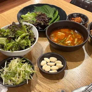 명동돼지한마리 사진