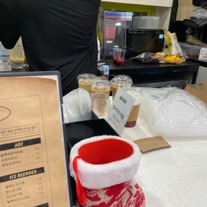 투오프 대표 사진