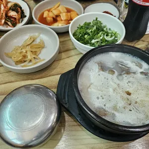 연지본관 사진