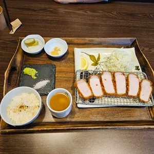 돈카츠 인정 사진