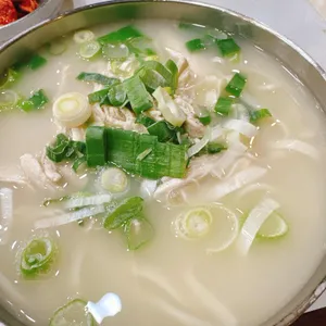 예손가손칼국수 사진