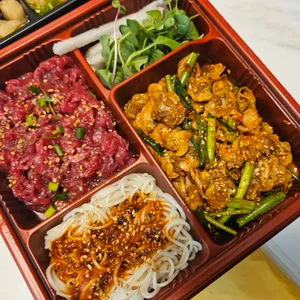 육회먹은 꼬막 사진