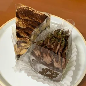 크레뮤 러빙 클럽 사진