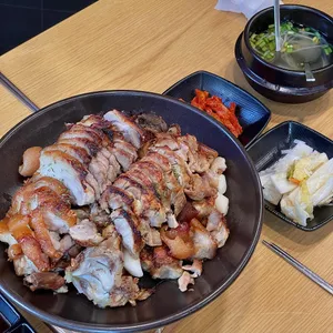 매일화덕족발 사진