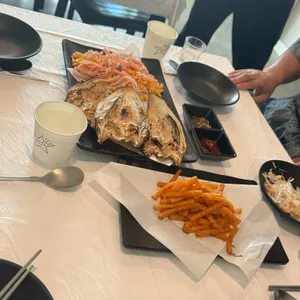 옥출 사진