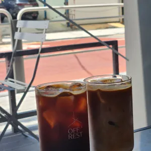 오프레스트 로스터리 사진