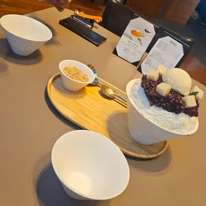 더라운지 사진