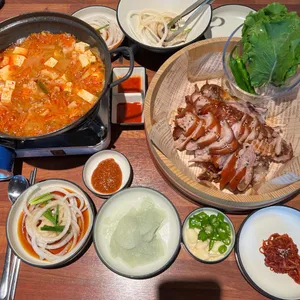 유순영일 족발 사진
