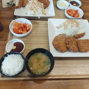 돈키돈가스 사진