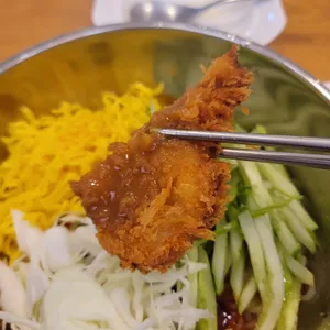 101번지남산돈까스 사진