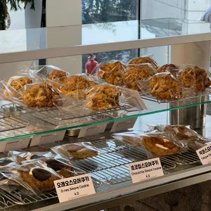 앳더브릭 리뷰 사진