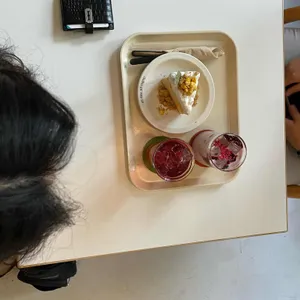 한시십일분 리뷰 사진