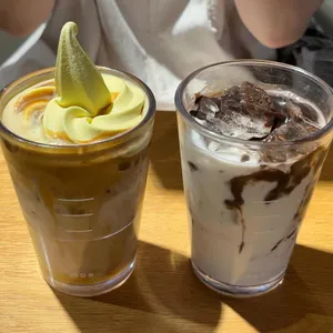 폴바셋 사진