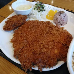 홍익돈까스 사진