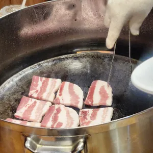 무쇠김치삼겹 사진