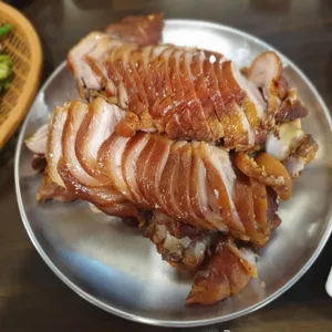 아라네왕족발보쌈 사진