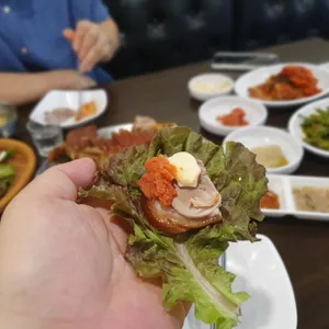 아라네왕족발보쌈 사진