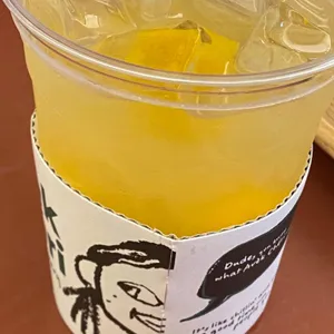 AVEK CHERI 사진
