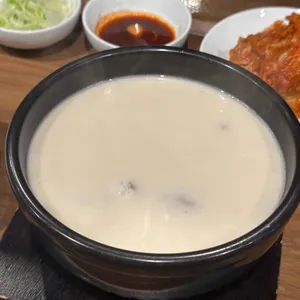 거대곰탕 사진